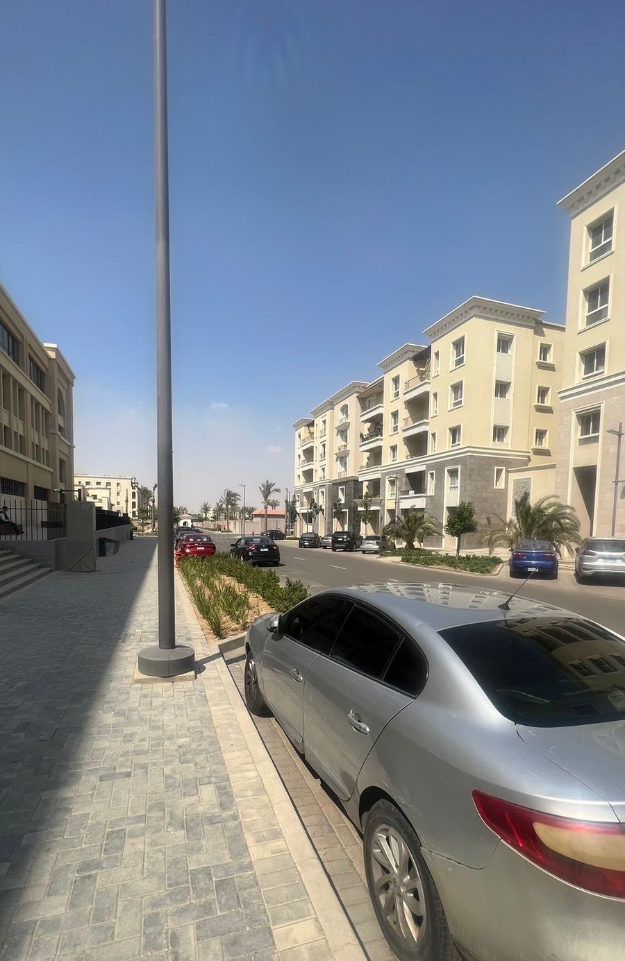 محل للبيع في ميفيدا بإعمار بمساحة 271م داخل بزنس بارك