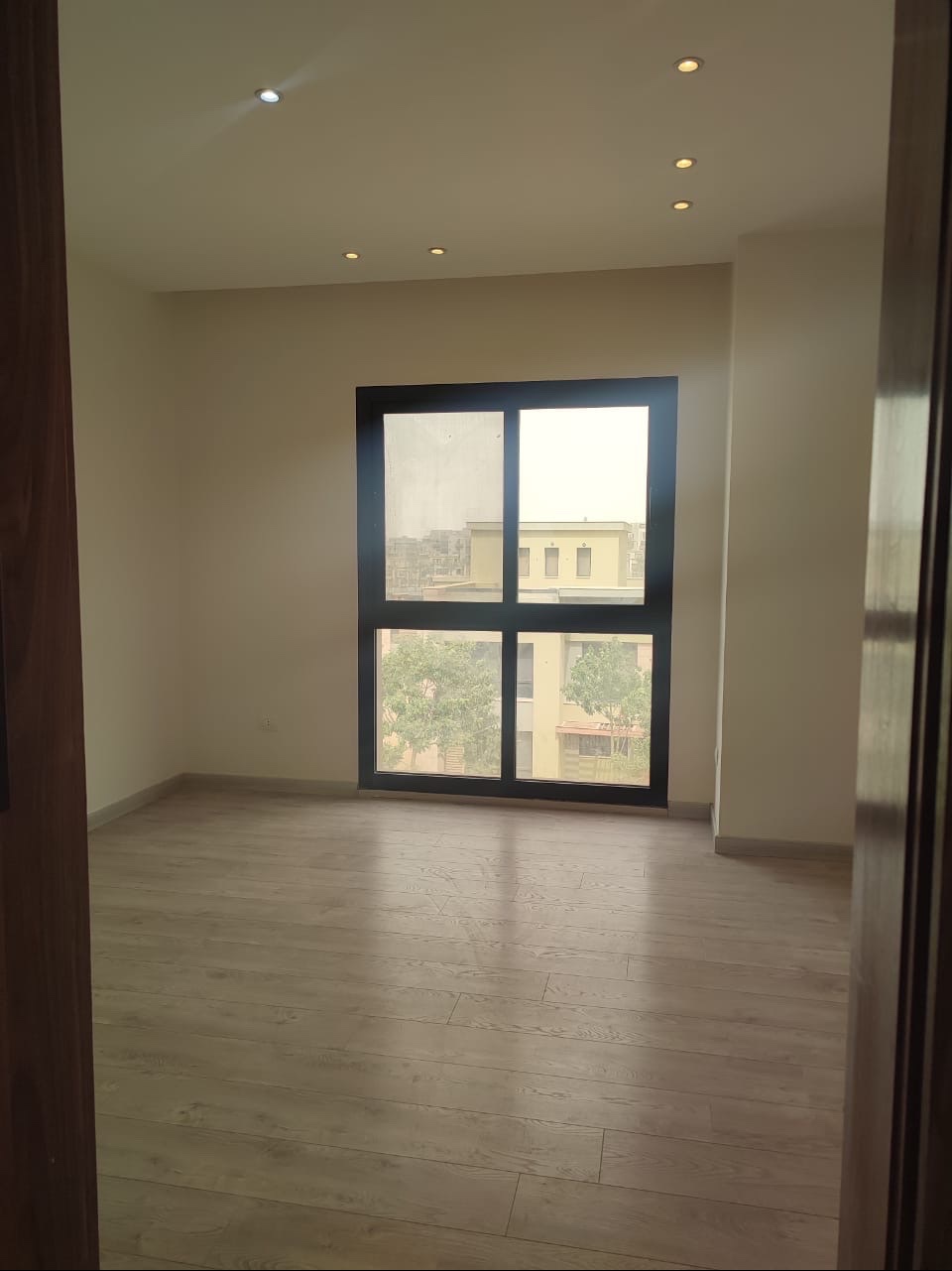 شقة رائعة للإيجار في موقع مميز في فيليت سوديك