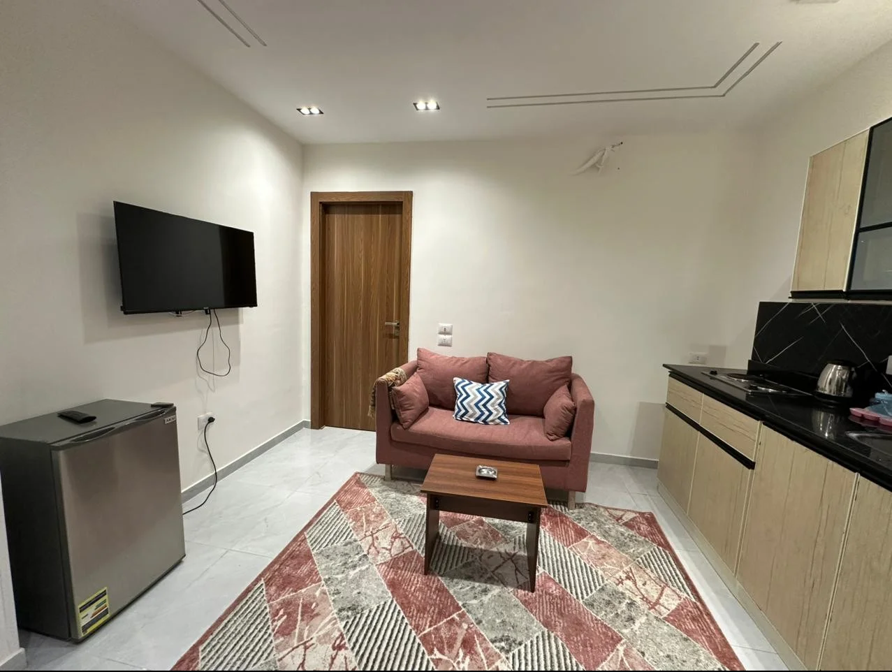 Spacious Fully Furnished Studio for Rent in New Cairo