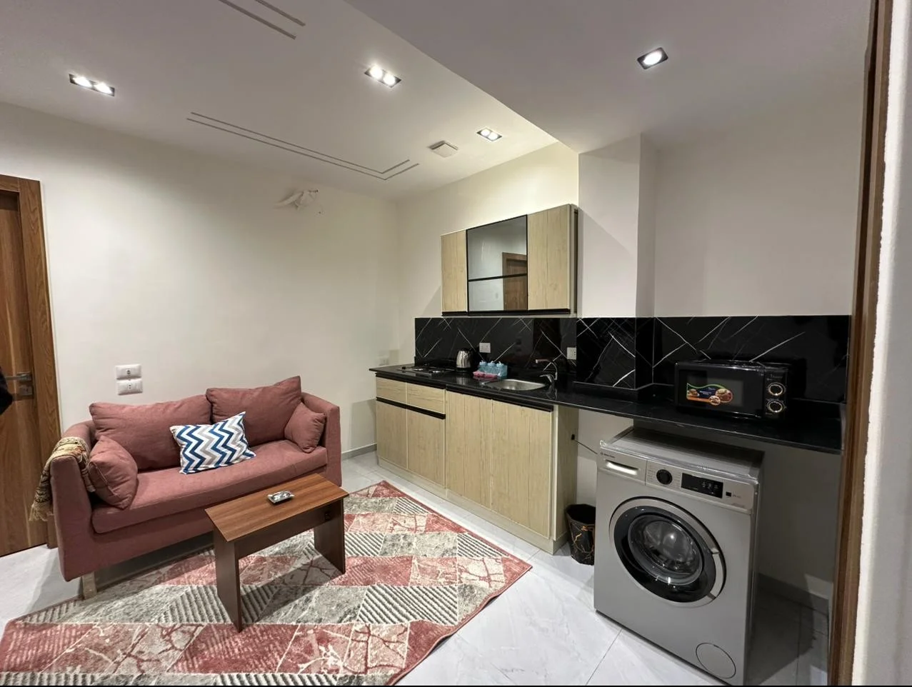 Spacious Fully Furnished Studio for Rent in New Cairo