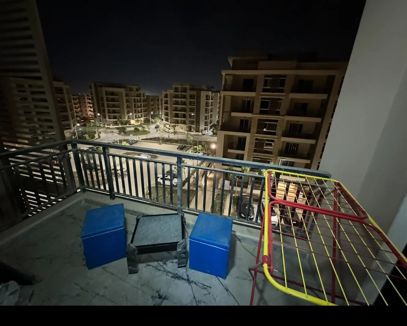 شقة مفروشة بالكامل مكونة من 3 غرف نوم للبيع في تاج سيتي - 144 متر