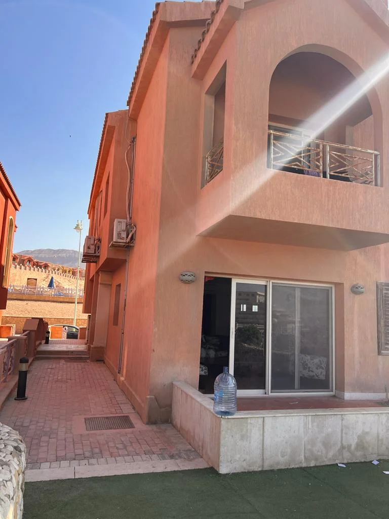 Exquisite Villa for Sale in Porto Sokhna with 5 Bedrooms by Amer Group