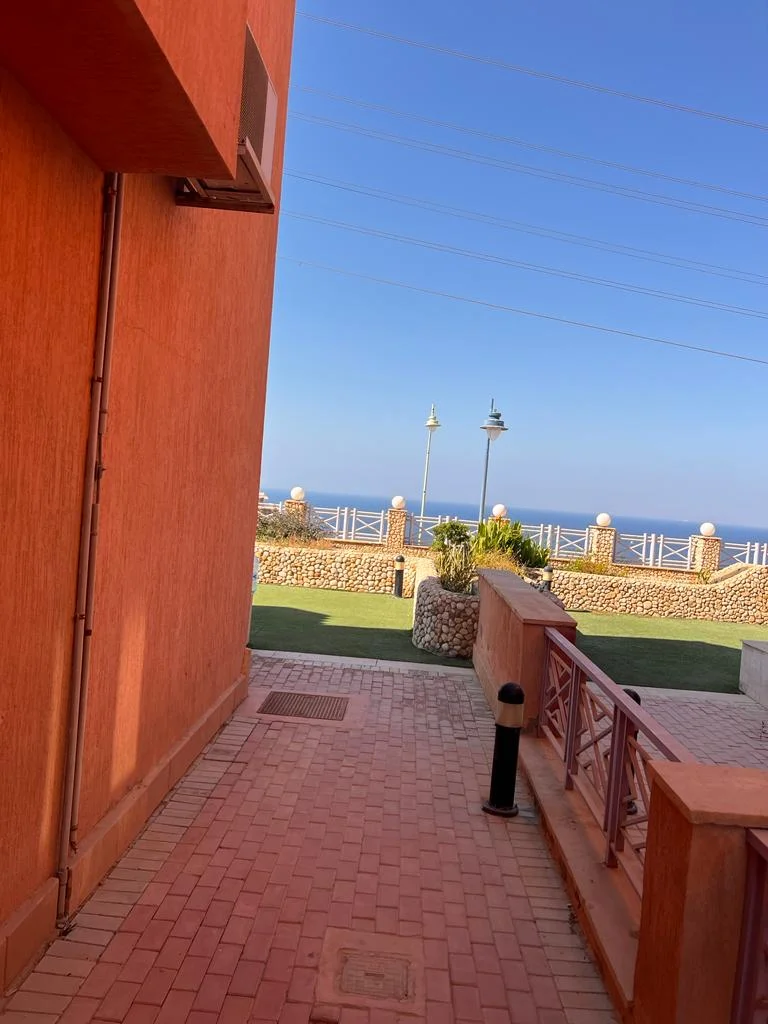 Exquisite Villa for Sale in Porto Sokhna with 5 Bedrooms by Amer Group