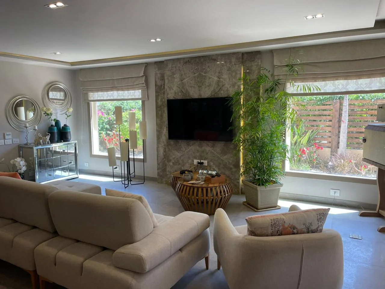 Stunning One Story Villa for Sale in Beit Al Bahr
