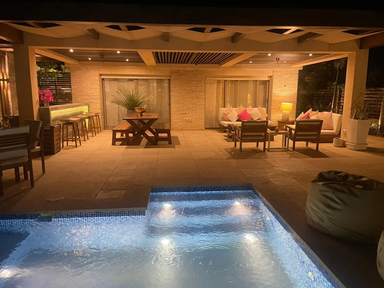 Stunning One Story Villa for Sale in Beit Al Bahr