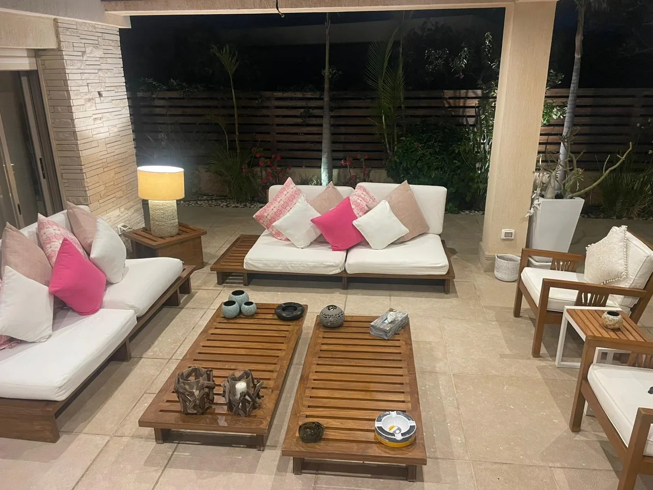 Stunning One Story Villa for Sale in Beit Al Bahr
