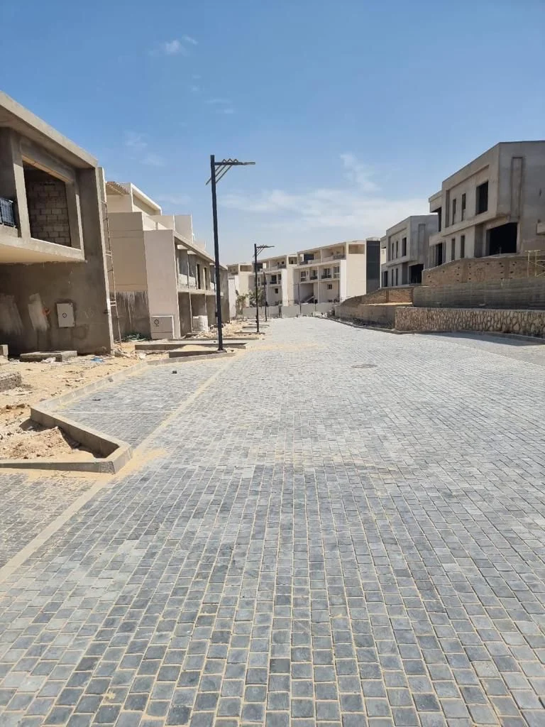 Luxurious Townhouse for Sale in Pyramids Hills - 6th of October