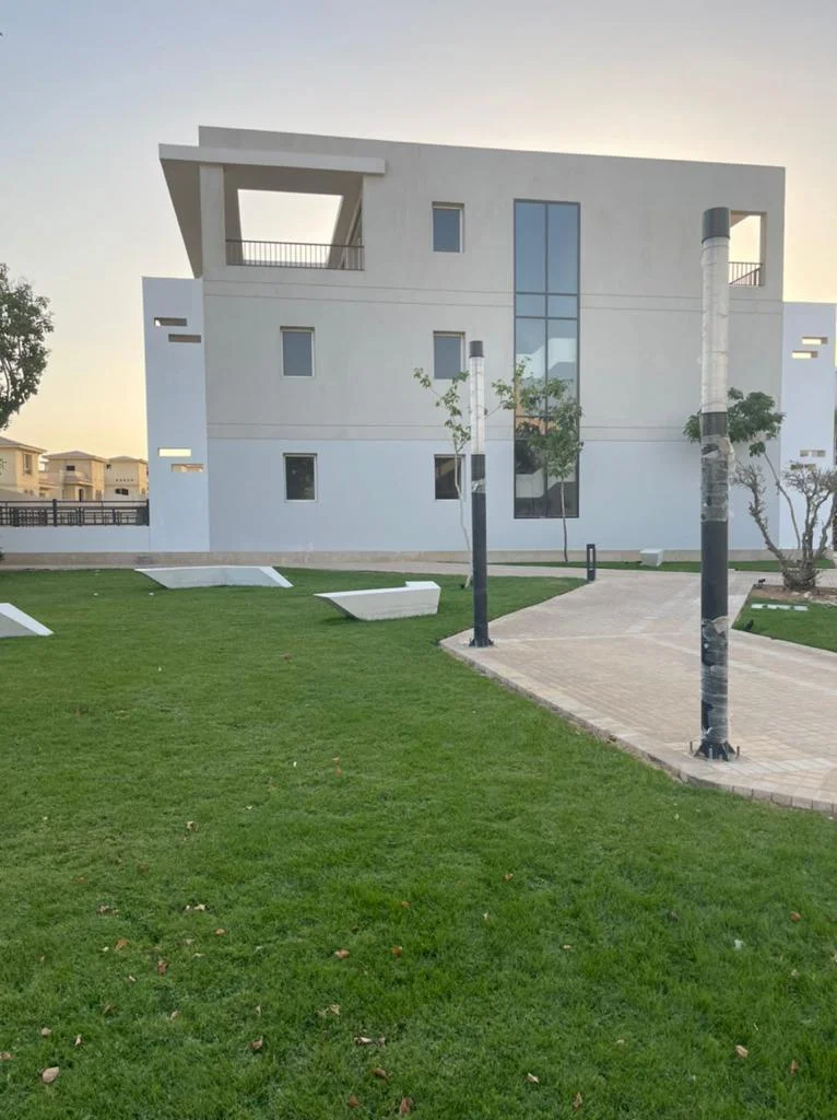 Stunning Corner Townhouse for Sale at Pyramids Hills