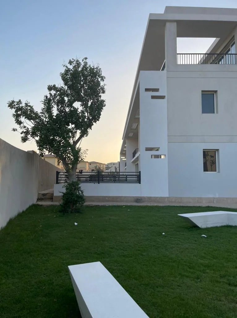 Stunning Corner Townhouse for Sale at Pyramids Hills