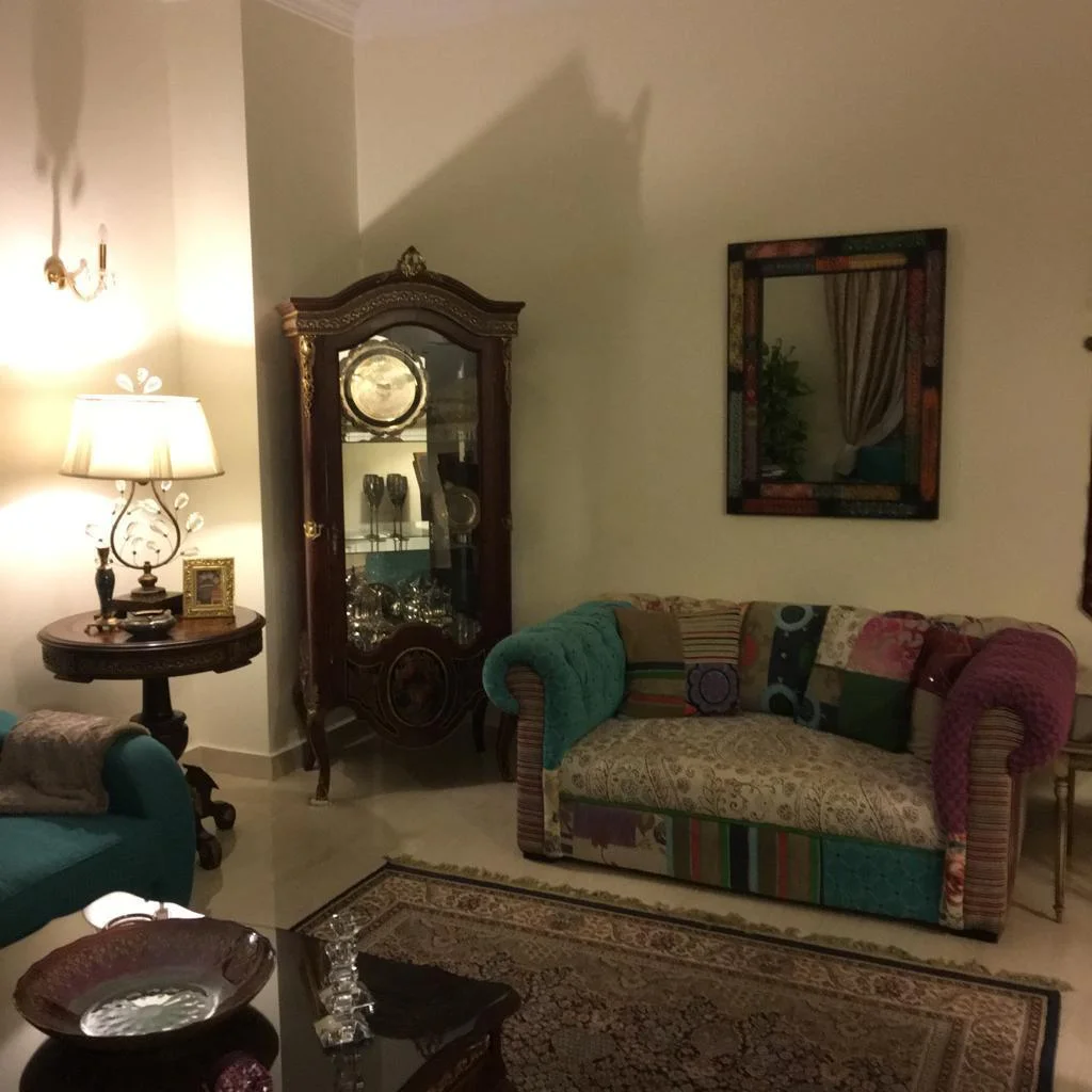 Luxurious Apartment for Sale in Beverly Hills