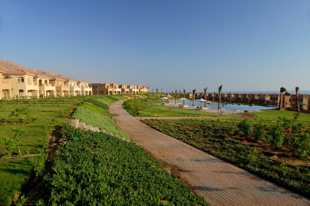 Charming Chalet for Sale in Telal Sokhna with 2 Bedrooms by Roya Developments