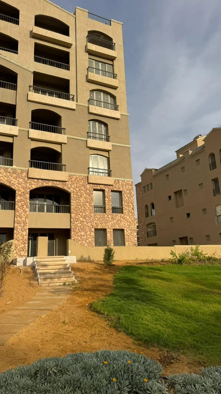 Spacious 3-Bedroom Apartment for Sale in Green Square, Mostakbal City by Al Ahly Sabbour Developments