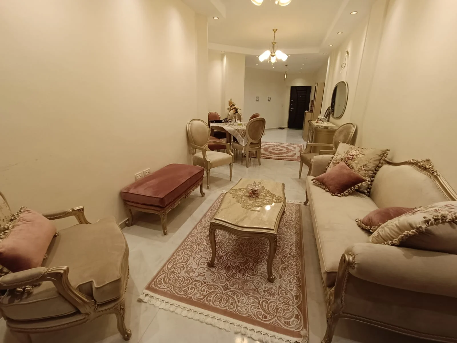 شقة فاخرة للبيع في جرين يارد، أكتوبر
