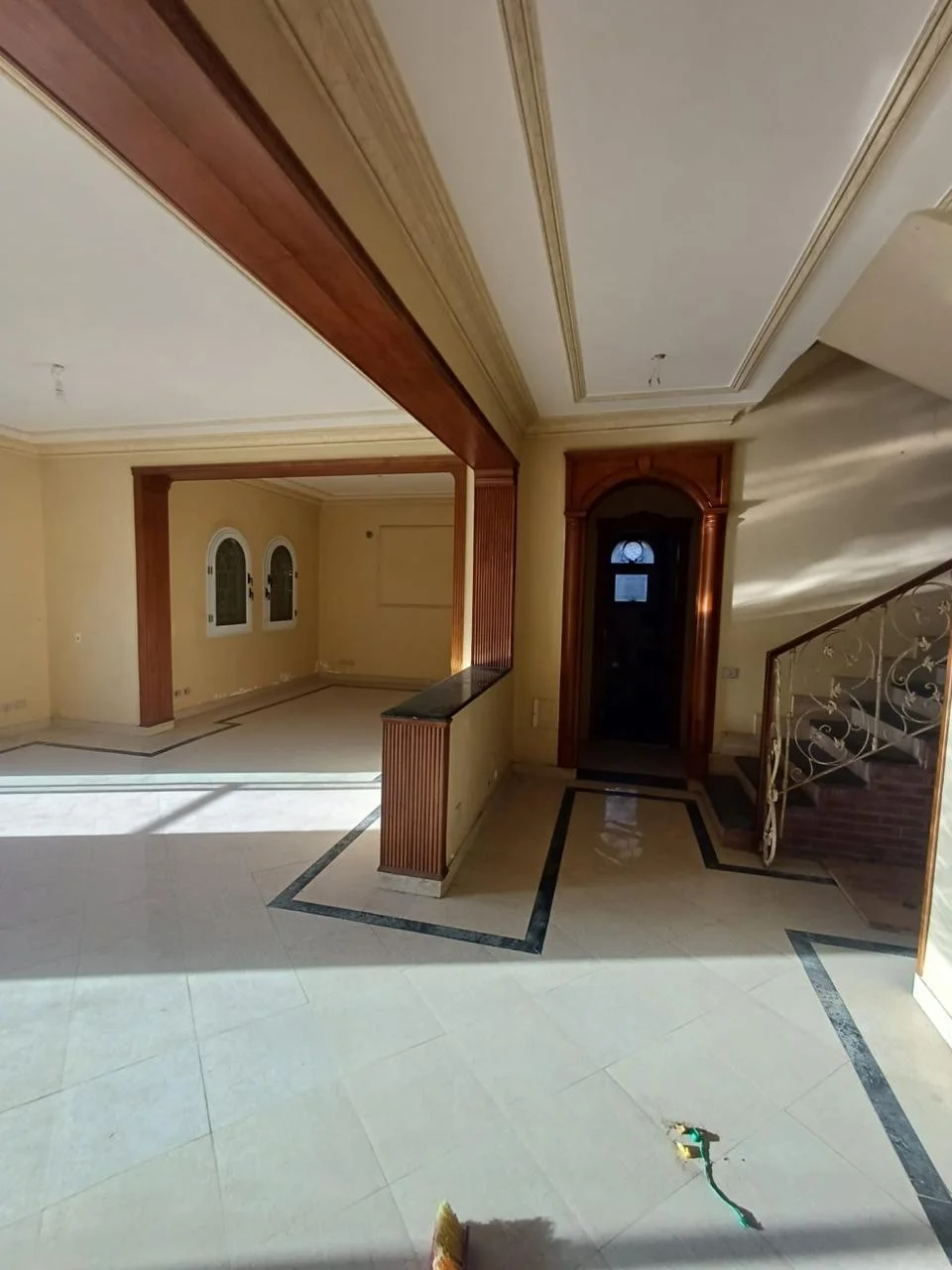 فيلا فاخرة للبيع في كمبوند جولف السليمانية