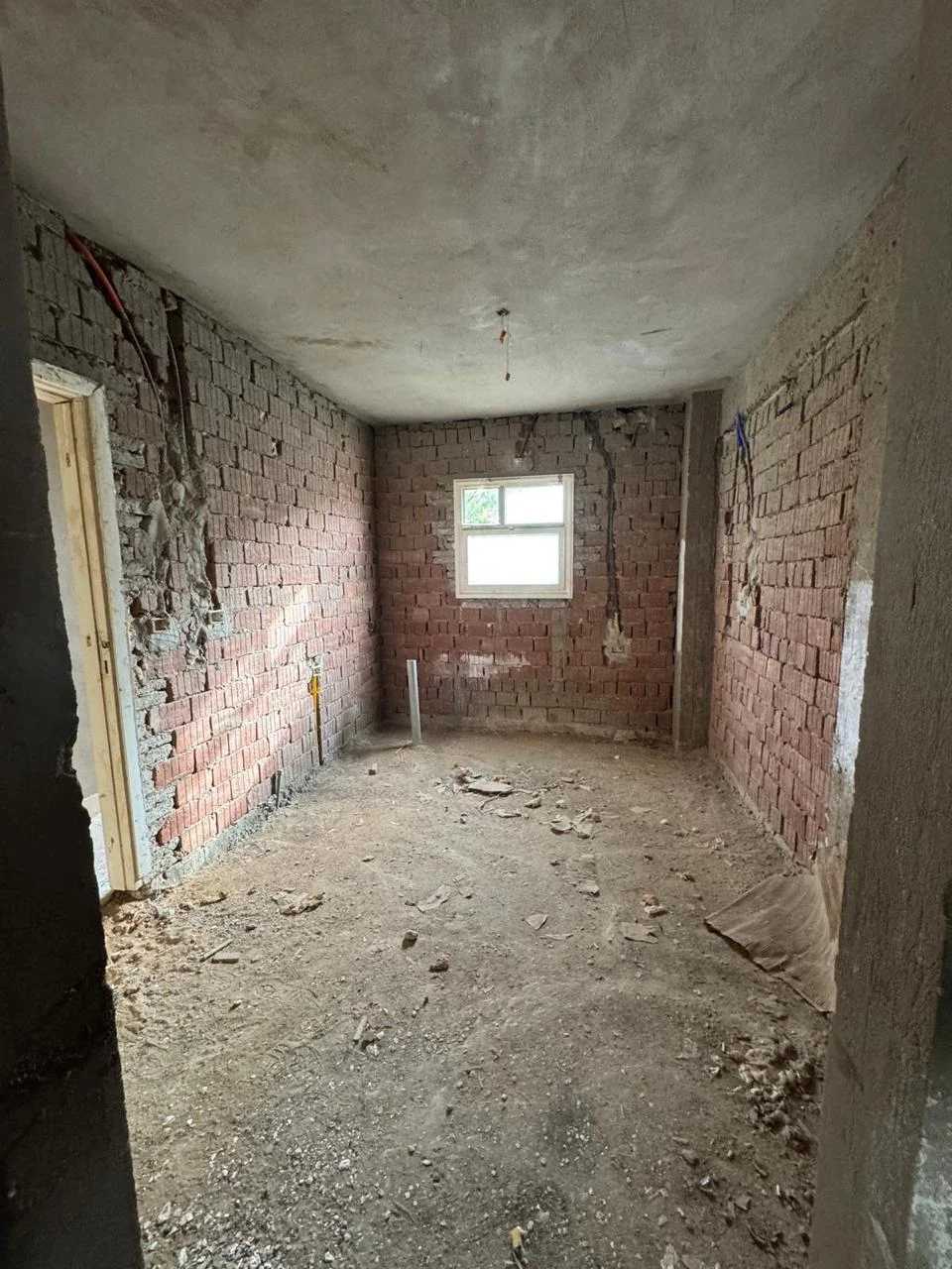 Stunning Twinhouse for Sale in The Square