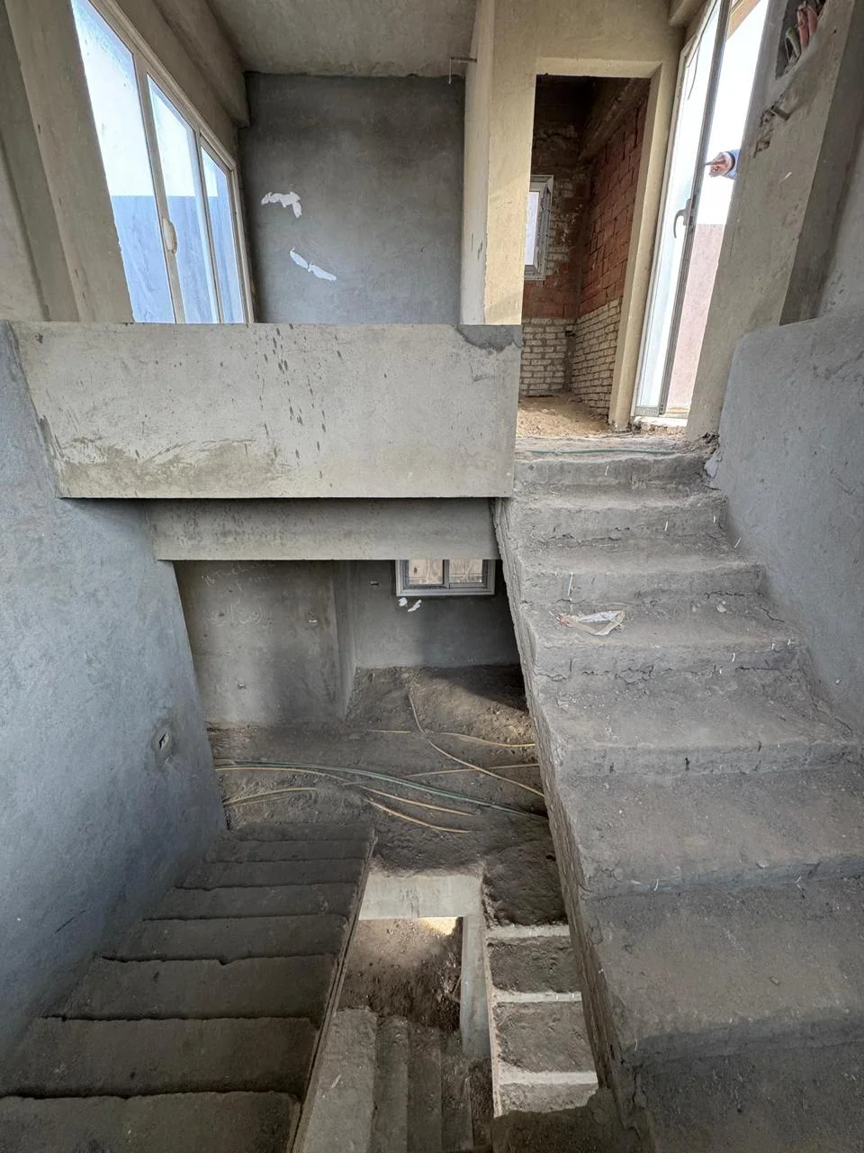 Stunning Twinhouse for Sale in The Square