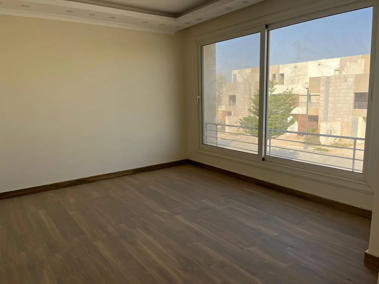 Stunning Twinhouse for Sale in The Crown
