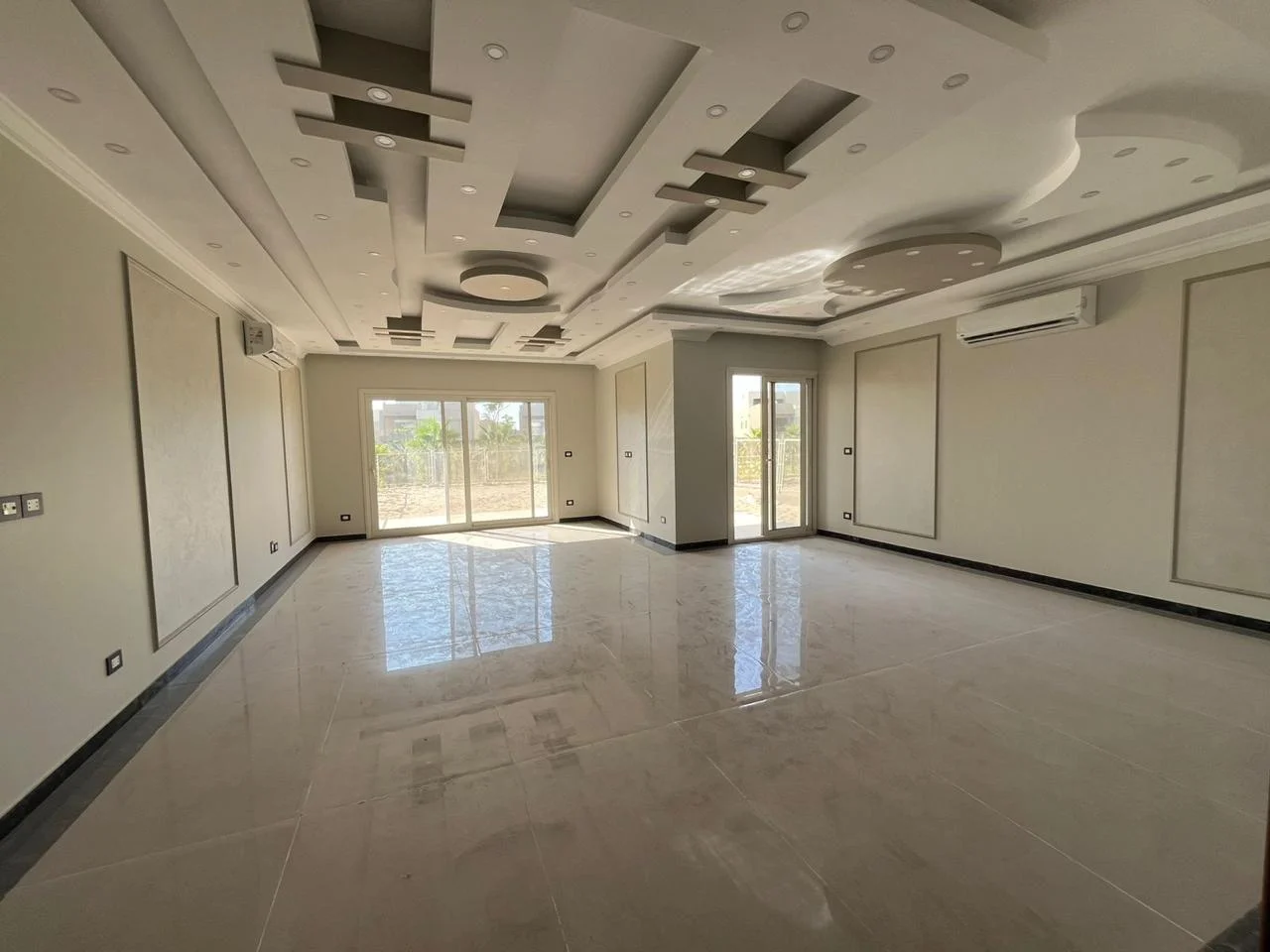 Stunning Twinhouse for Sale in The Crown