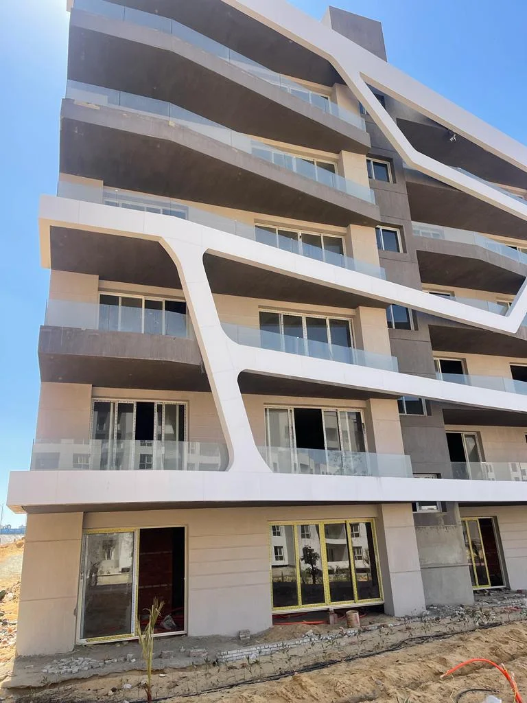 Luxury Apartment for Sale in Zizinia Al Mostakbal