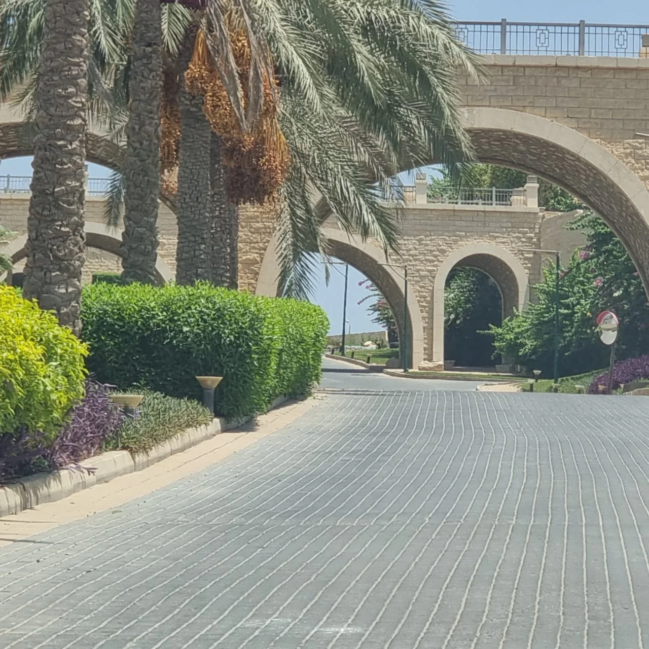 شقة رائعة للبيع في كمبوند ستون بارك بالتجمع الخامس من شركة رؤية للتطوير العقاري