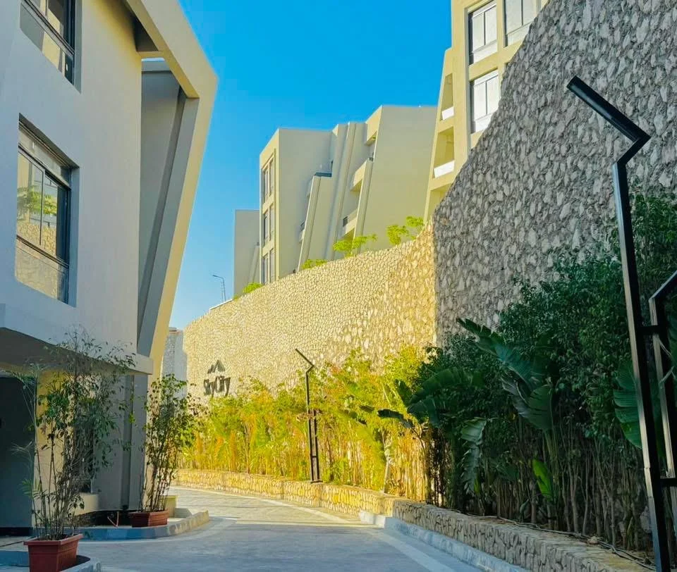 Stunning 2-Bedroom Chalet for Sale in Sky City, Ain Sokhna by Pyramids Developments