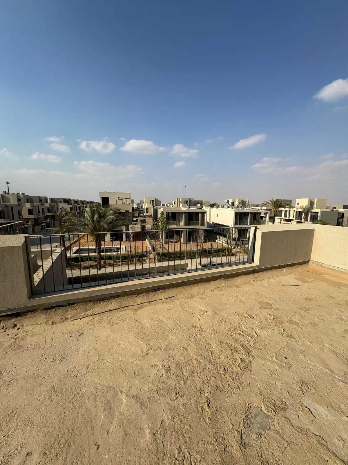 فيلا رائعة للبيع في سوديك إيست مع 4 غرف نوم في هليوبوليس الجديدة