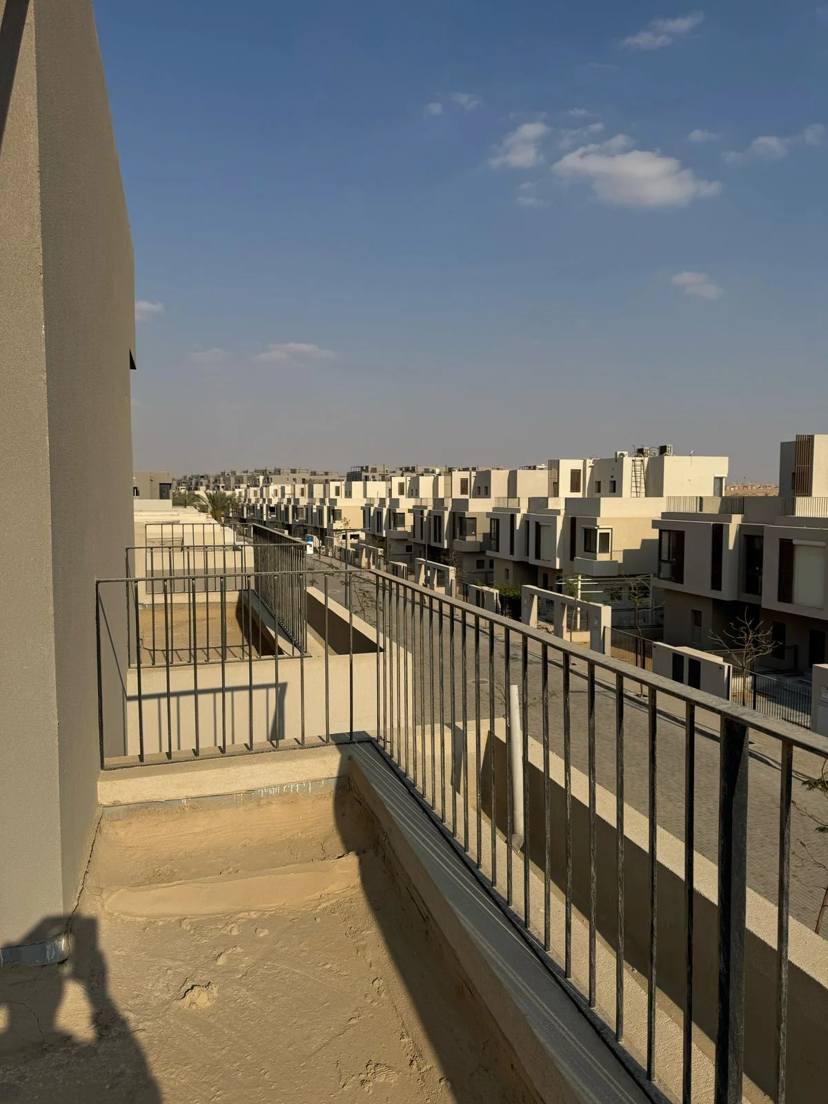 فيلا رائعة للبيع في سوديك إيست مع 4 غرف نوم في هليوبوليس الجديدة