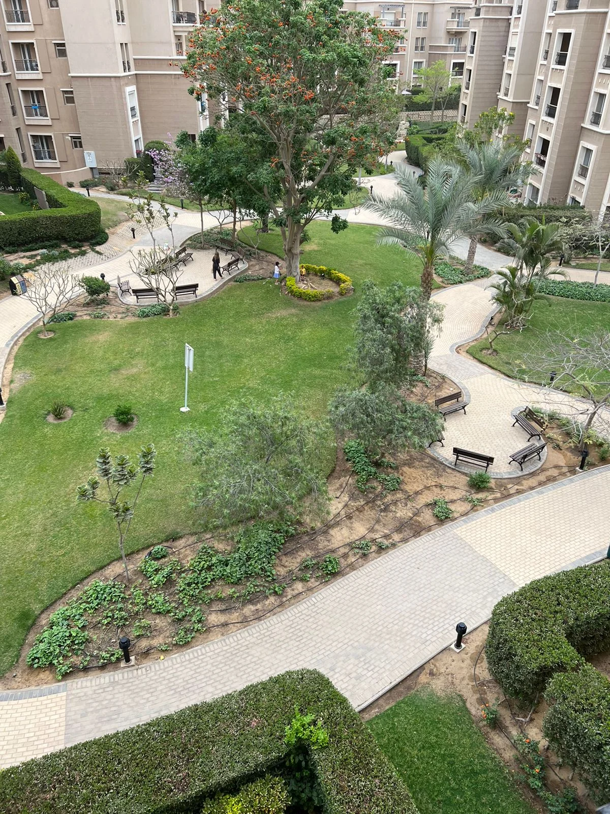 شقة فاخرة للبيع في كمبوند قطامية بلازا - القاهرة الجديدة