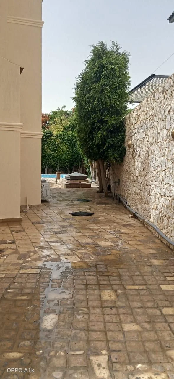 فيلا فاخرة للبيع في كمبوند قطامية هيلز