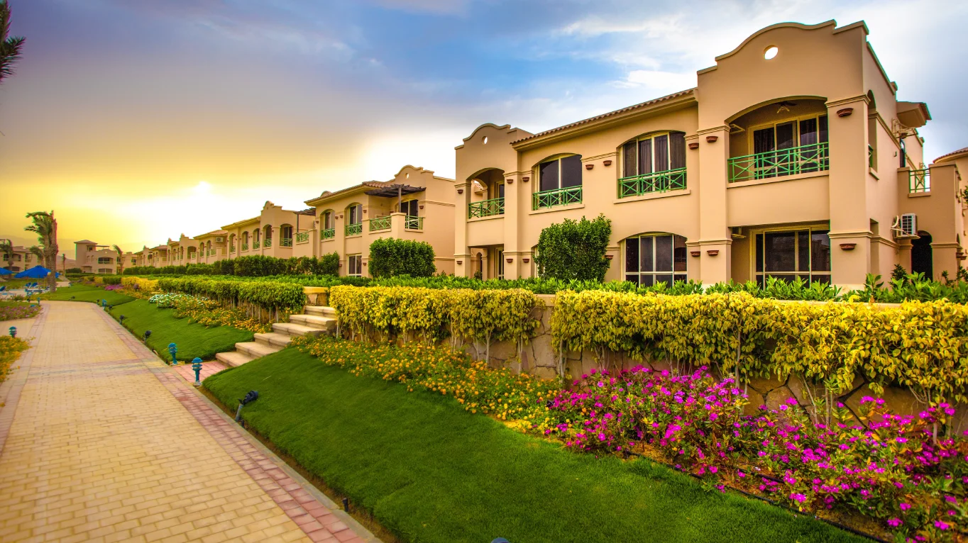 Chalet for Sale in La Vista Gardens