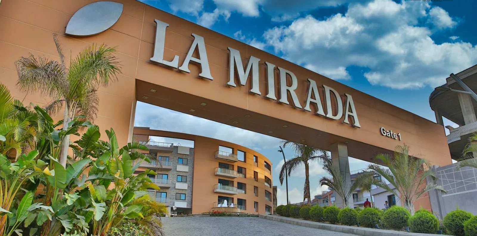 Stunning Townhouse for Sale in La Mirada