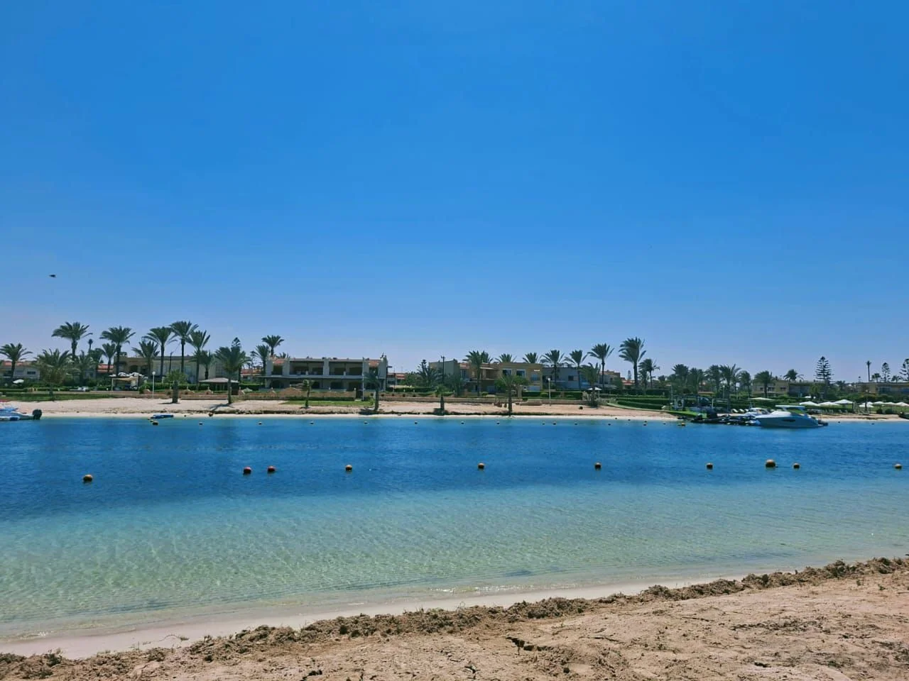 فلل رائعة للبيع في مارينا 5