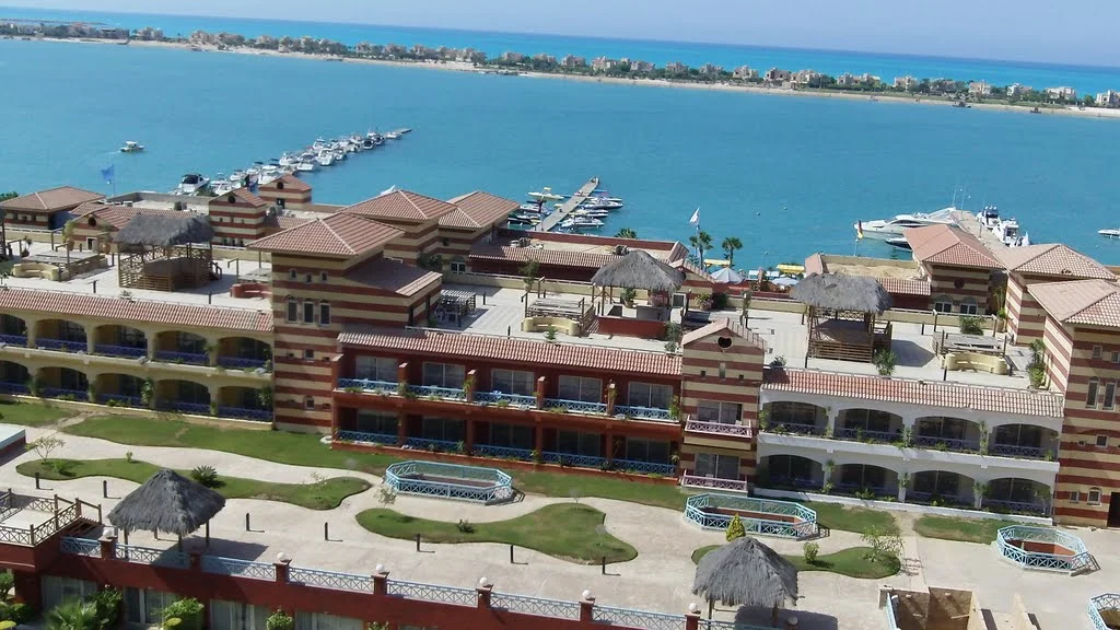 شاليه للبيع في مارينا العلمين