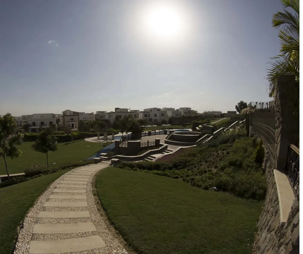 Villa for Sale in Mountain View 2 with 5 Bedrooms in New Cairo