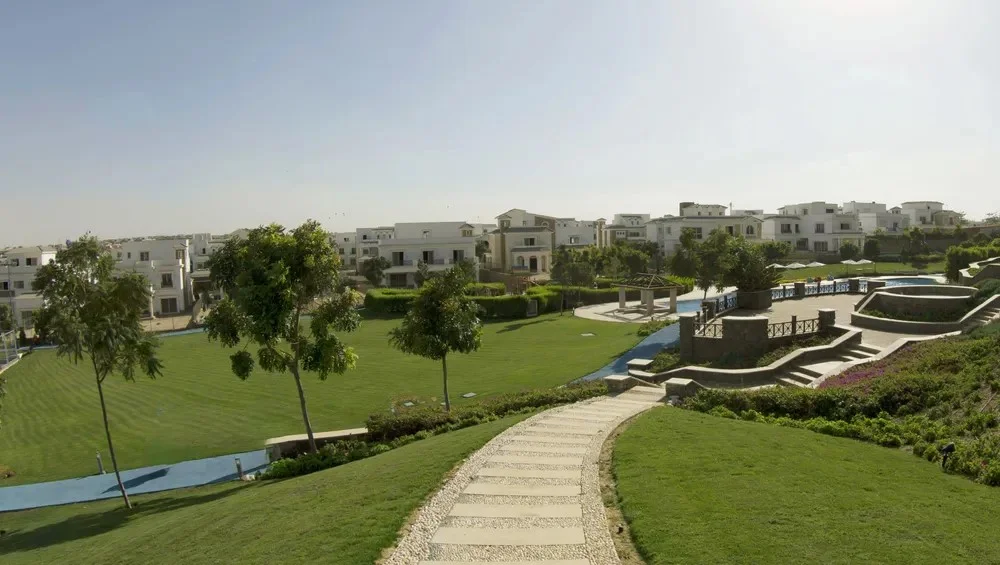 Villa for Sale in Mountain View 2 with 5 Bedrooms in New Cairo