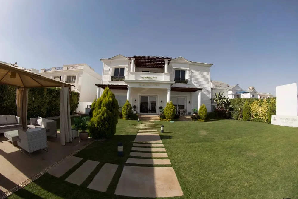 Villa for Sale in Mountain View 2 with 5 Bedrooms in New Cairo